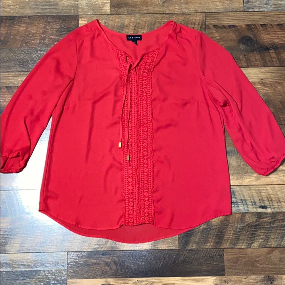 I. N. Studio red blouse crochet lace detail Sz XL